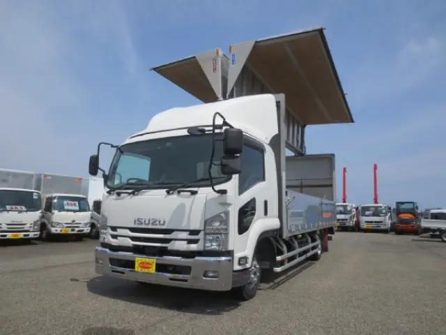 いすゞ フォワード 2RG-FRR90S2(2WD)の写真1