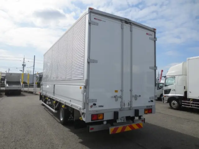 三菱 ファイター 2KG-FK62F(2WD)の写真5