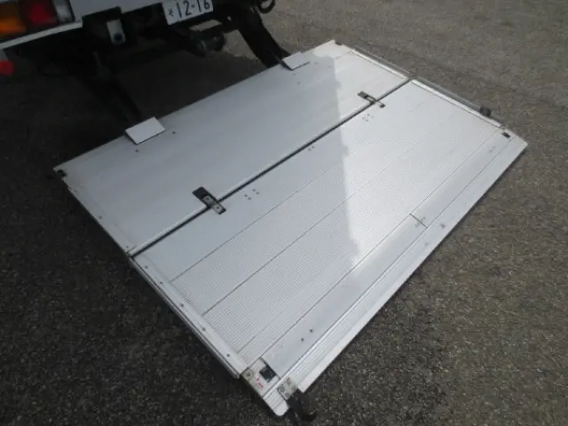 三菱 ファイター 2KG-FK65F(2WD)の写真13