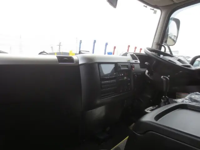 三菱 ファイター 2KG-FK65F(2WD)の写真17