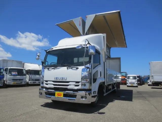 いすゞ フォワード 2RG-FRR90S2(2WD)の写真1
