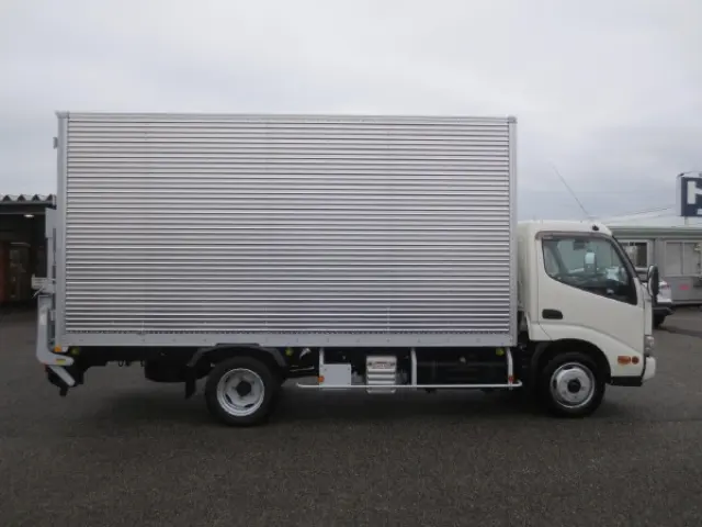 日野 デュトロ 2RG-XZU655M(2WD)の写真9