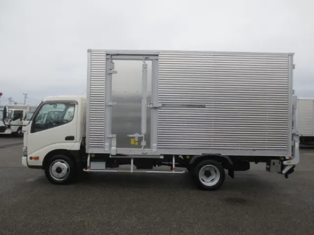 日野 デュトロ 2RG-XZU655M(2WD)の写真10