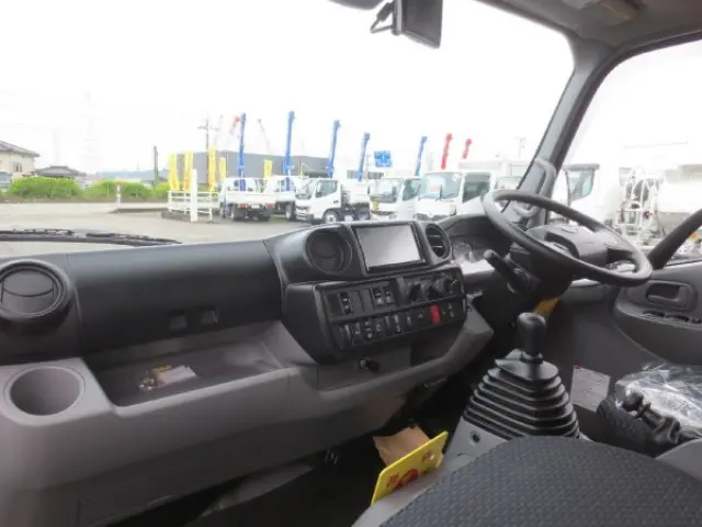 日野 デュトロ 2RG-XZU655M(2WD)の写真16