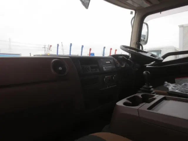 日野 レンジャー 2KG-FC2ABA(2WD)の写真16