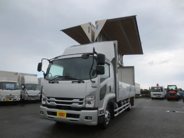 いすゞ フォワード 2RG-FRR90S2(2WD)の写真1