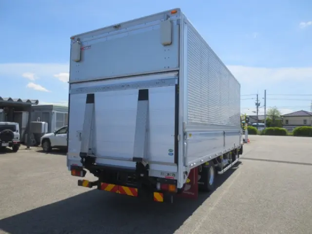 三菱 ファイター 2KG-FK62F(2WD)の写真4