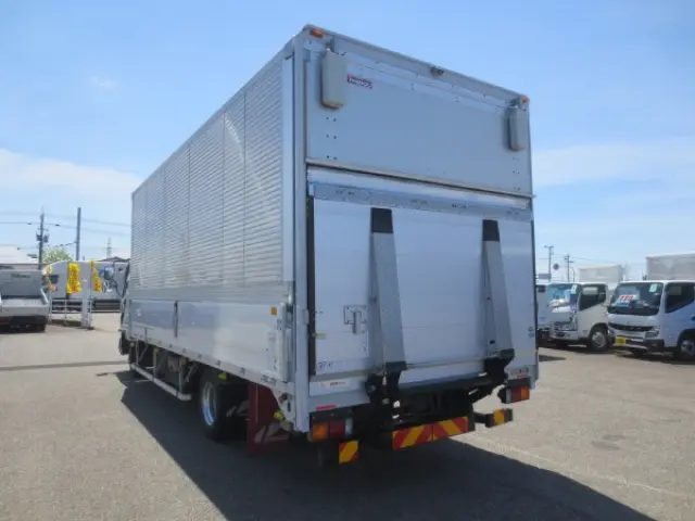 三菱 ファイター 2KG-FK62F(2WD)の写真5