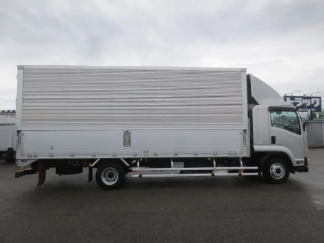 いすゞ フォワード 2RG-FRR90S2(2WD)の写真8