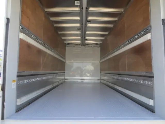 三菱 ファイター 2KG-FK62F(2WD)の写真12