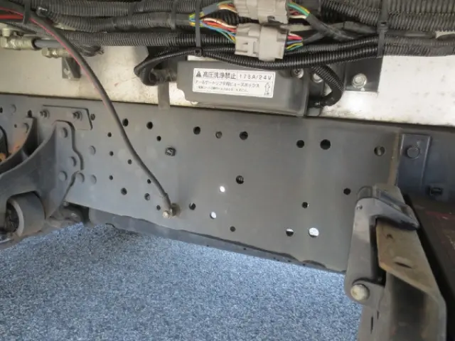 三菱 ファイター 2KG-FK62F(2WD)の写真14