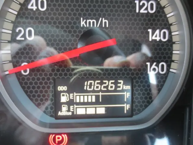 いすゞ フォワード 2RG-FRR90S2(2WD)の写真16