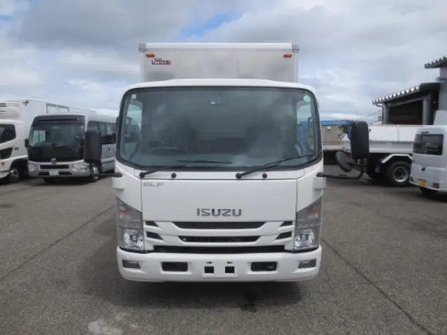 いすゞ エルフ TRG-NNR85AN(2WD)の写真6