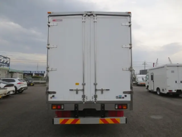 三菱 ファイター 2KG-FK64F(2WD)の写真7