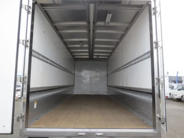 三菱 ファイター 2KG-FK64F(2WD)の写真12