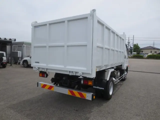 三菱 ファイター 2KG-FK72F(2WD)の写真4