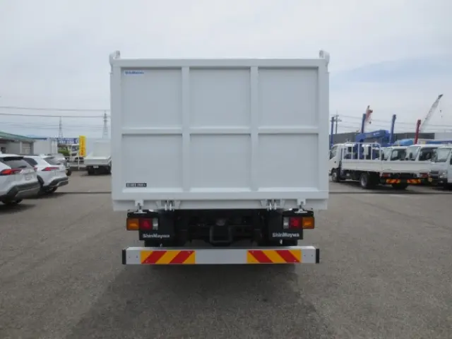 三菱 ファイター 2KG-FK72F(2WD)の写真7