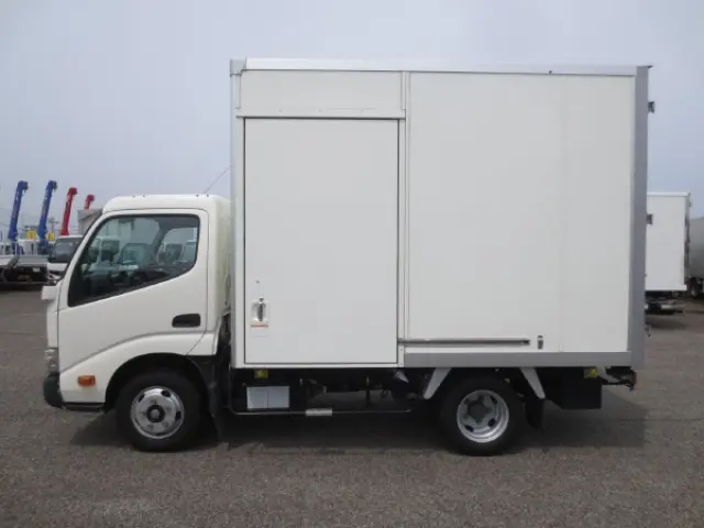 トヨタ ダイナ 2RG-XZC605(2WD)の写真9