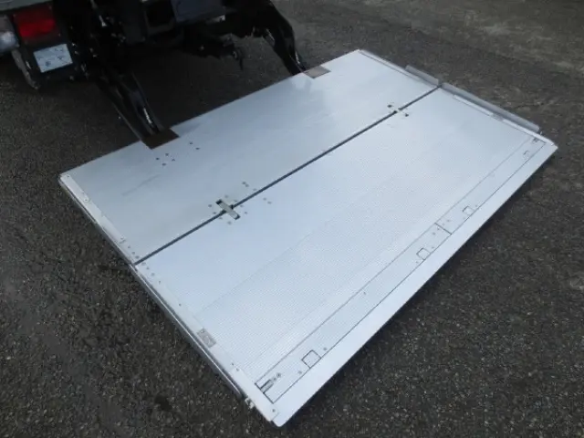 日野 レンジャー 2KG-FD2ABG(2WD)の写真12