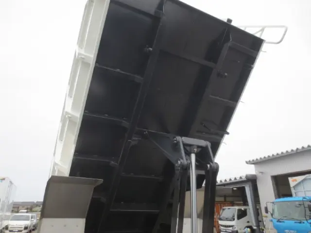 三菱 ファイター 2KG-FK72F(2WD)の写真14
