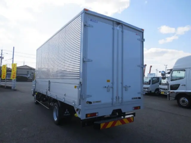 三菱 キャンター 2PG-FEB90(2WD)の写真5