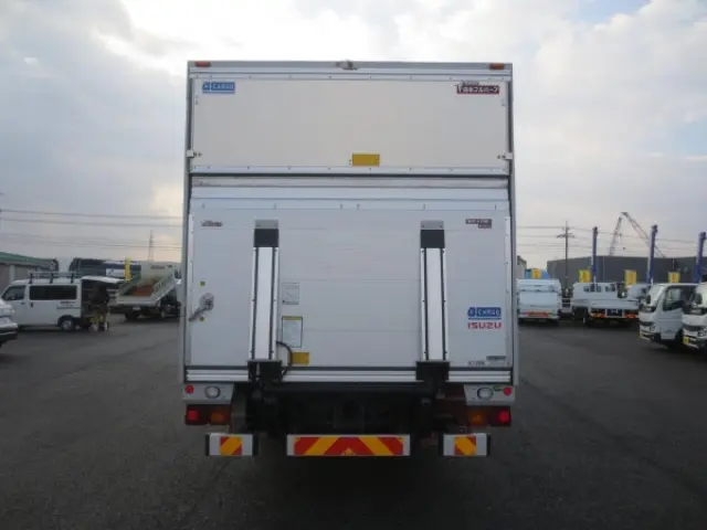 いすゞ フォワード 2RG-FRR90S2(2WD)の写真7