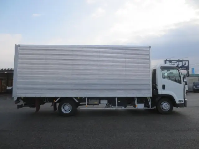 いすゞ フォワード 2RG-FRR90S2(2WD)の写真8