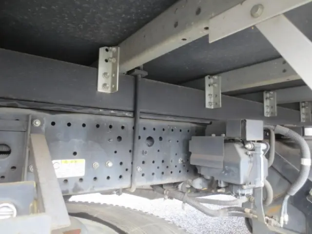 いすゞ フォワード 2RG-FRR90S2(2WD)の写真12