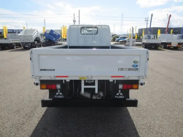 三菱 キャンター 2RG-FBAV0(2WD)の写真7