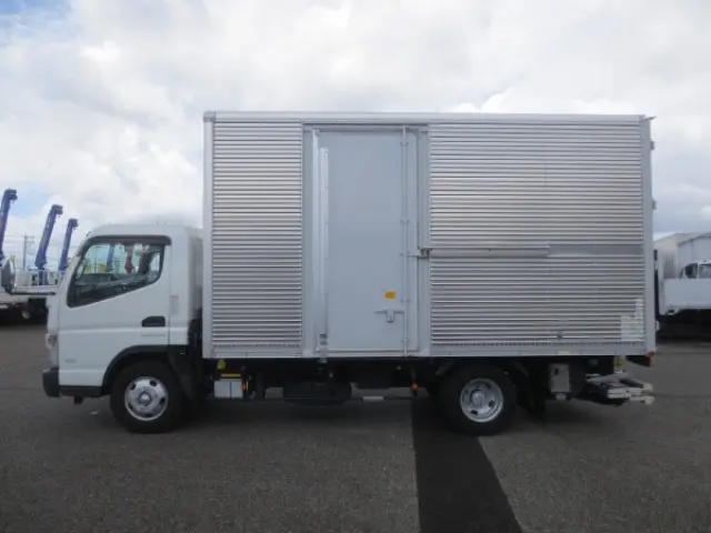 三菱 キャンター TPG-FEB50(2WD)の写真9