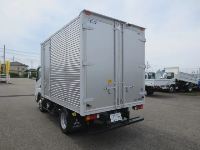 三菱 キャンター 2RG-FBA20(2WD)の写真5