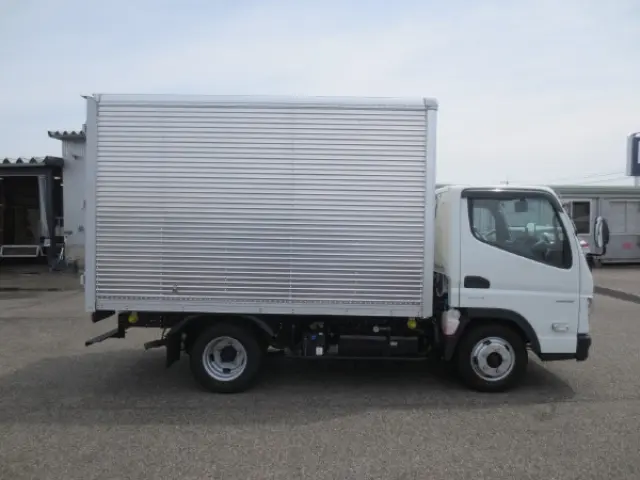 三菱 キャンター 2RG-FBA20(2WD)の写真8