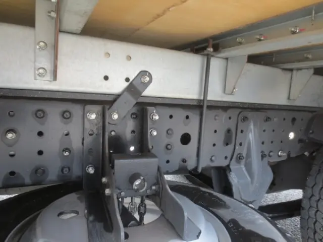 三菱 キャンター 2RG-FBA20(2WD)の写真12