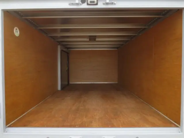 いすゞ エルフ 2RG-NJR88AN(2WD)の写真10