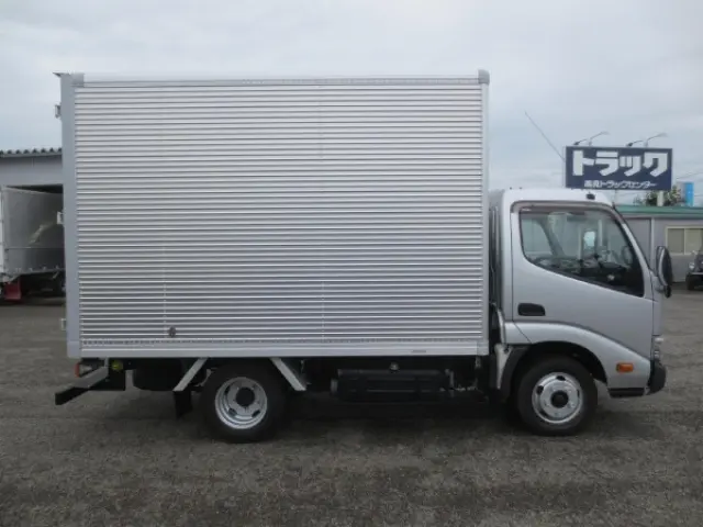 トヨタ ダイナ TKG-XZC605(2WD)の写真8