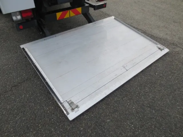 日野 レンジャー 2KG-FD2ABA(2WD)の写真13