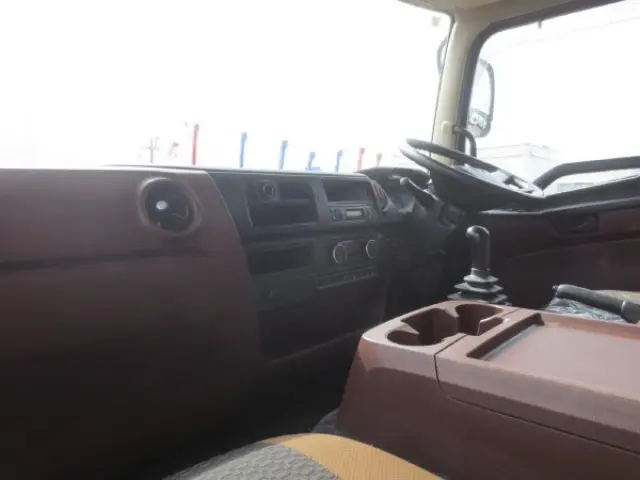 日野 レンジャー 2KG-FD2ABA(2WD)の写真16