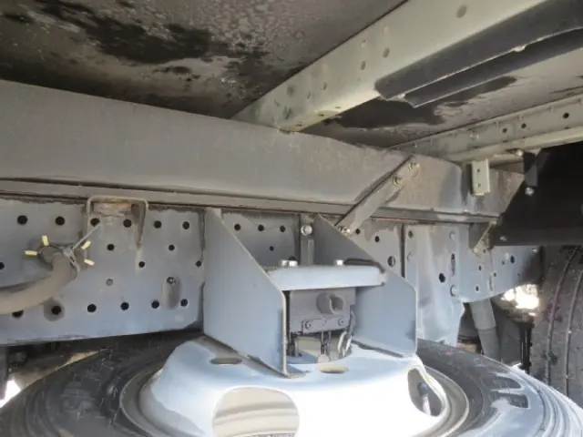 いすゞ エルフ TRG-NLR85AN(2WD)の写真14