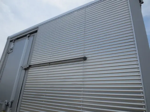 いすゞ エルフ TRG-NLR85AN(2WD)の写真20