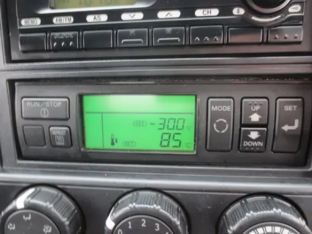 三菱 キャンター TPG-FBA00(2WD)の写真16