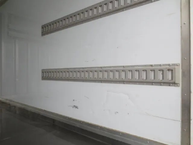 三菱 キャンター TPG-FBA00(2WD)の写真26