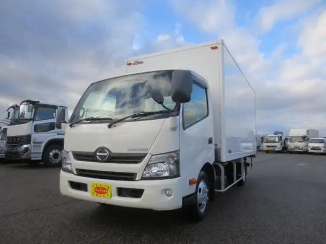 日野 デュトロ TKG-XZU710M(2WD)の写真1