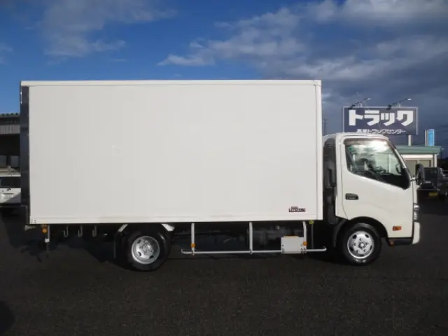 日野 デュトロ TKG-XZU710M(2WD)の写真8