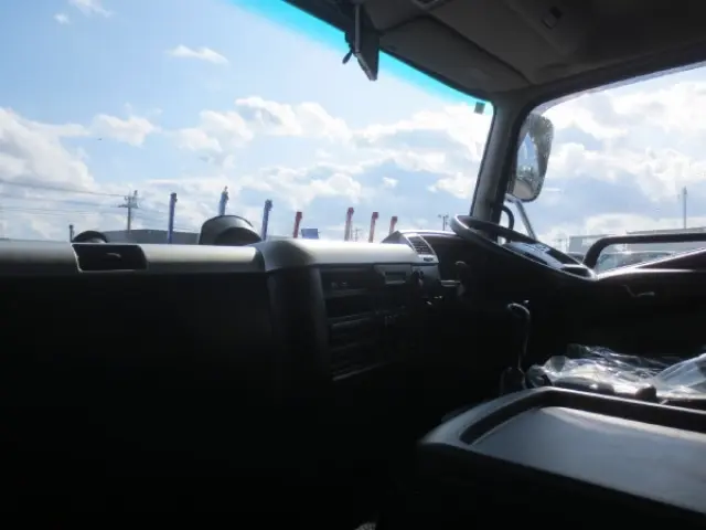 三菱 ファイター 2KG-FK62F(2WD)の写真18