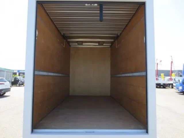 日野 デュトロ 2RG-XZU645M(2WD)の写真10