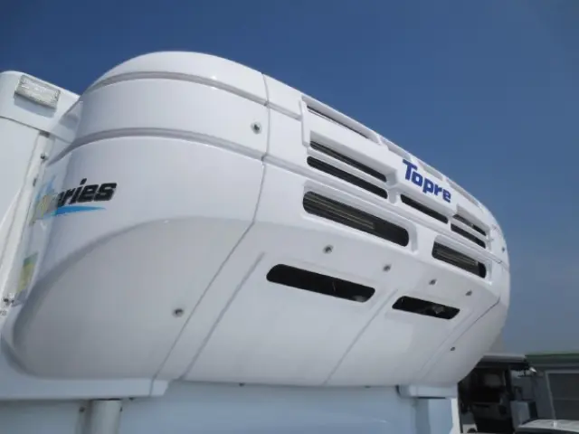 三菱 キャンター 2RG-FBA20(2WD)の写真12