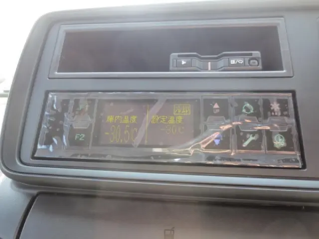 三菱 キャンター 2RG-FBA20(2WD)の写真14