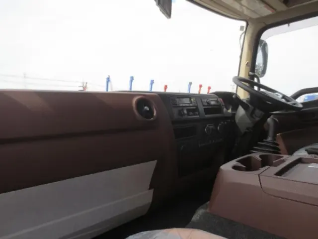 日野 レンジャー 2KG-FD2ABG(2WD)の写真22