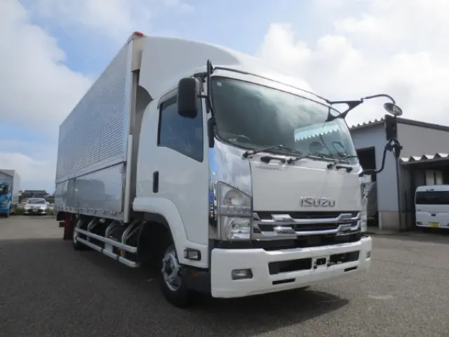いすゞ フォワード 2RG-FRR90T2(2WD)の写真2