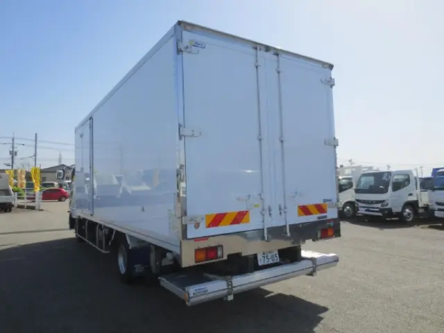 三菱 ファイター 2KG-FK62F(2WD)の写真5